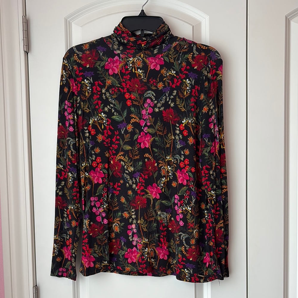 Tahari Black Floral Mockneck Top - Picture 1 of 8
